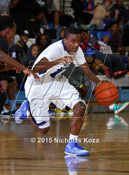 Thumbnail 3 in Taft vs. Price (MLK Showcase) photogallery.
