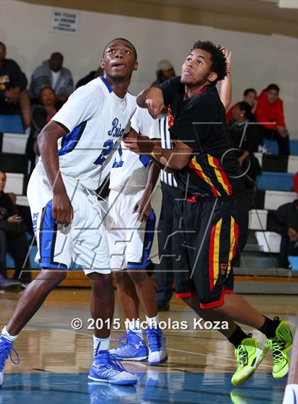 Thumbnail 2 in Taft vs. Price (MLK Showcase) photogallery.