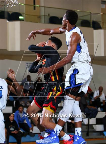Thumbnail 1 in Taft vs. Price (MLK Showcase) photogallery.