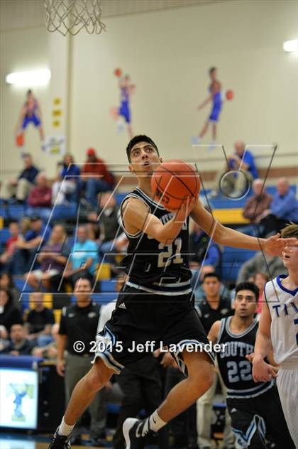 Thumbnail 1 in Tivy vs. United South photogallery.