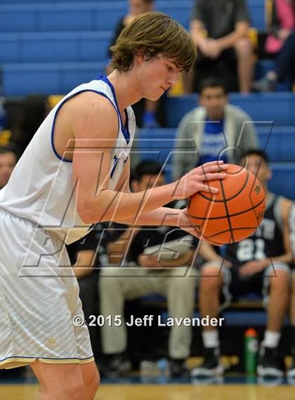 Thumbnail 1 in Tivy vs. United South photogallery.