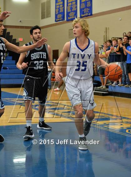 Thumbnail 2 in Tivy vs. United South photogallery.