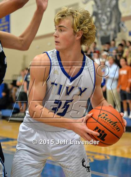 Thumbnail 3 in Tivy vs. United South photogallery.