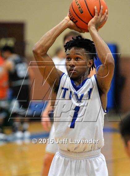 Thumbnail 1 in Tivy vs. United South photogallery.