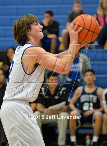 Thumbnail 3 in Tivy vs. United South photogallery.