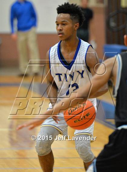 Thumbnail 2 in Tivy vs. United South photogallery.
