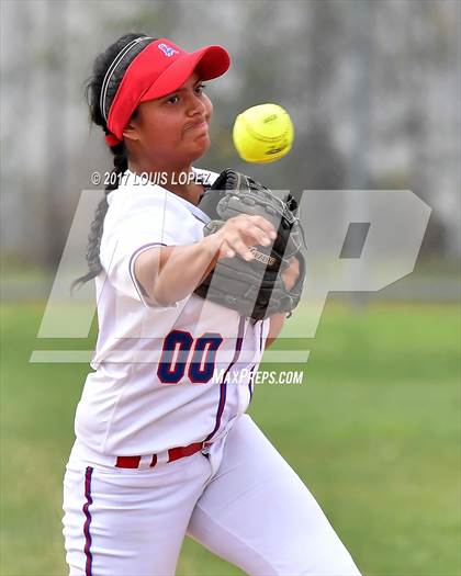 Thumbnail 1 in Charter Oak @ Los Altos photogallery.