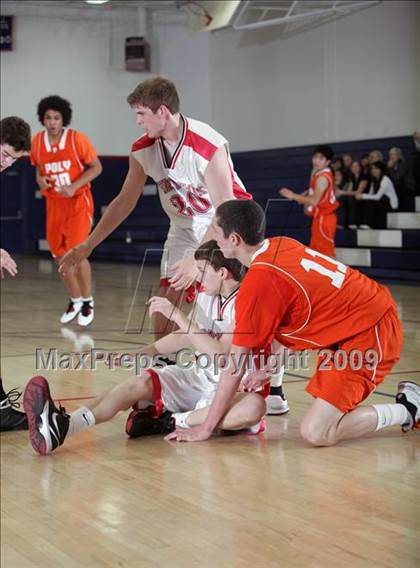 Thumbnail 1 in Poly vs. Fox-Canada (Bell-Jeff Tournament) photogallery.