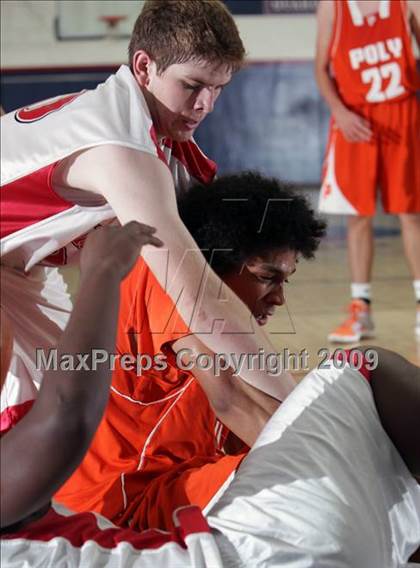 Thumbnail 1 in Poly vs. Fox-Canada (Bell-Jeff Tournament) photogallery.
