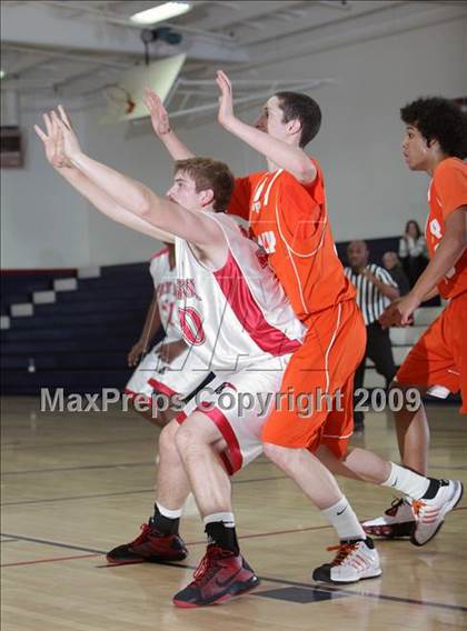 Thumbnail 1 in Poly vs. Fox-Canada (Bell-Jeff Tournament) photogallery.