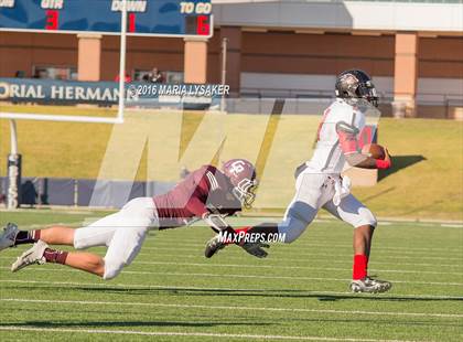 Thumbnail 1 in Langham Creek vs Cinco Ranch (UIL 6A Area Playoff) photogallery.