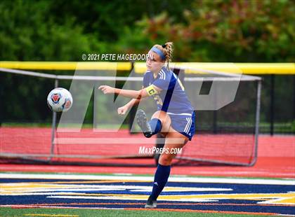 Thumbnail 2 in Morris Catholic @ Vernon photogallery.