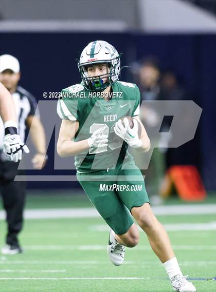 Thumbnail 1 in Reedy vs. Newman Smith (UIL 5A Football Bi-District) photogallery.