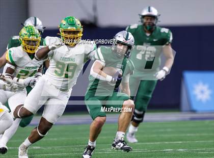 Thumbnail 1 in Reedy vs. Newman Smith (UIL 5A Football Bi-District) photogallery.