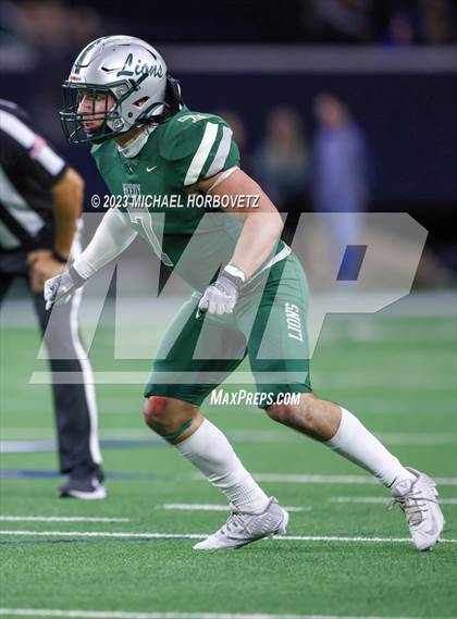 Thumbnail 1 in Reedy vs. Newman Smith (UIL 5A Football Bi-District) photogallery.
