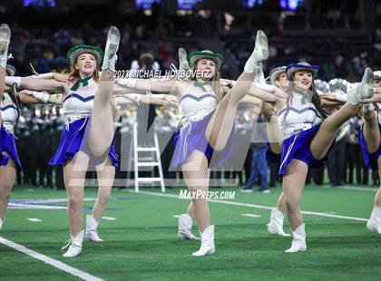 Thumbnail 2 in Reedy vs. Newman Smith (UIL 5A Football Bi-District) photogallery.