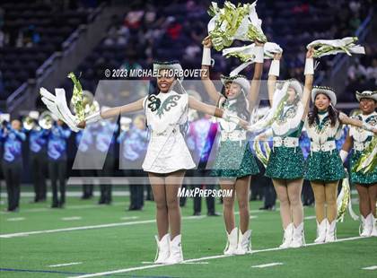 Thumbnail 1 in Reedy vs. Newman Smith (UIL 5A Football Bi-District) photogallery.