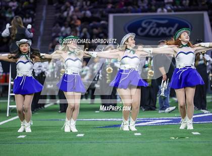 Thumbnail 1 in Reedy vs. Newman Smith (UIL 5A Football Bi-District) photogallery.