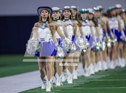 Thumbnail 1 in Reedy vs. Newman Smith (UIL 5A Football Bi-District) photogallery.