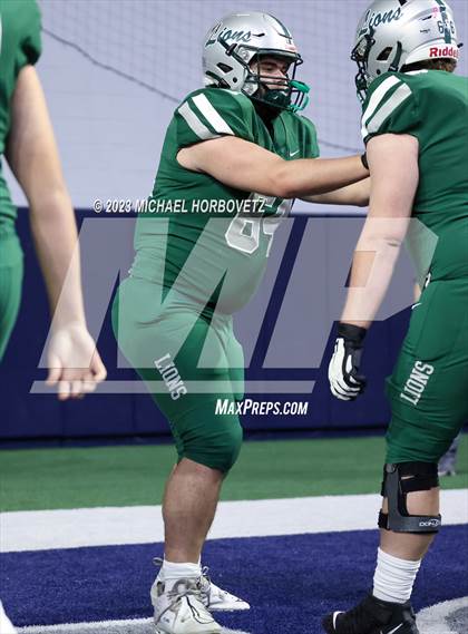 Thumbnail 3 in Reedy vs. Newman Smith (UIL 5A Football Bi-District) photogallery.