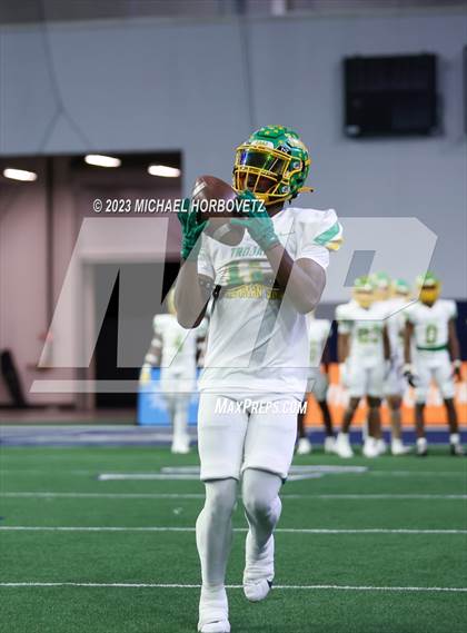 Thumbnail 1 in Reedy vs. Newman Smith (UIL 5A Football Bi-District) photogallery.
