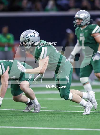 Thumbnail 1 in Reedy vs. Newman Smith (UIL 5A Football Bi-District) photogallery.