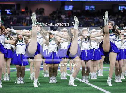 Thumbnail 3 in Reedy vs. Newman Smith (UIL 5A Football Bi-District) photogallery.