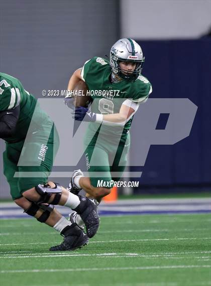 Thumbnail 2 in Reedy vs. Newman Smith (UIL 5A Football Bi-District) photogallery.