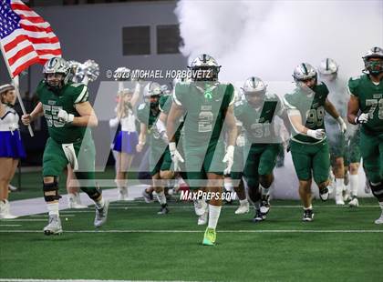 Thumbnail 2 in Reedy vs. Newman Smith (UIL 5A Football Bi-District) photogallery.