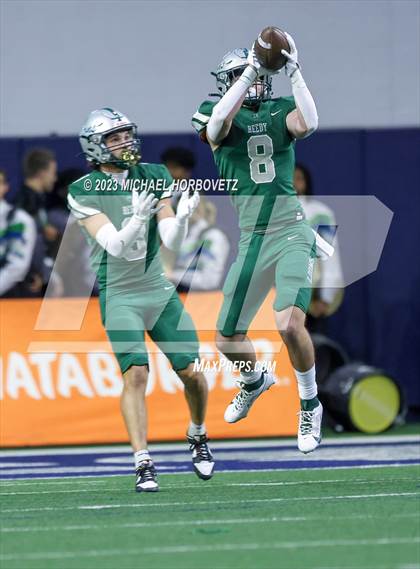 Thumbnail 2 in Reedy vs. Newman Smith (UIL 5A Football Bi-District) photogallery.
