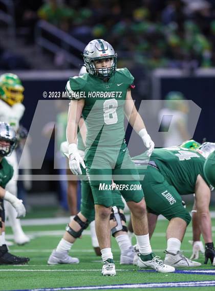 Thumbnail 2 in Reedy vs. Newman Smith (UIL 5A Football Bi-District) photogallery.