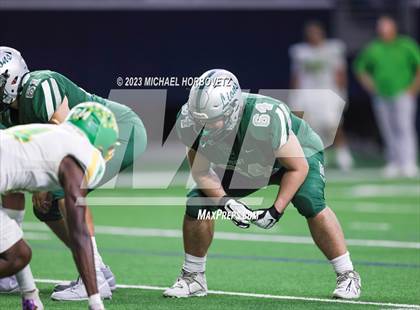 Thumbnail 3 in Reedy vs. Newman Smith (UIL 5A Football Bi-District) photogallery.