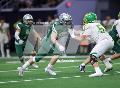 Thumbnail 3 in Reedy vs. Newman Smith (UIL 5A Football Bi-District) photogallery.
