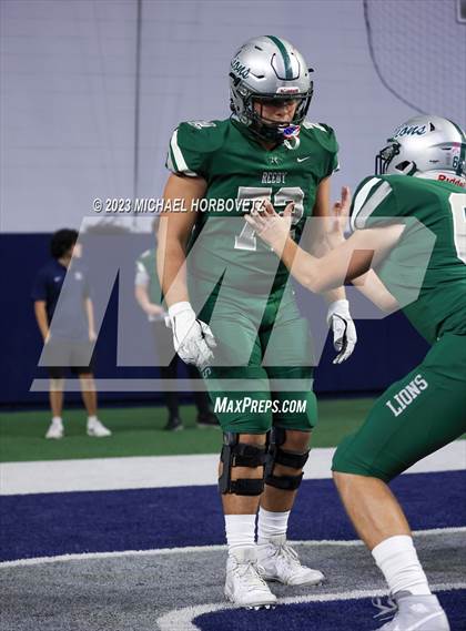 Thumbnail 1 in Reedy vs. Newman Smith (UIL 5A Football Bi-District) photogallery.