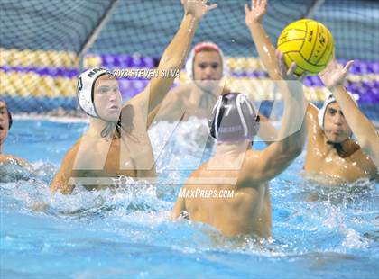 Thumbnail 3 in Carlsbad vs. Coronado (CIF SDS D1 Final) photogallery.