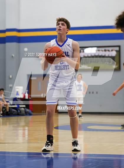 Thumbnail 2 in Paradise vs. Central Heights photogallery.