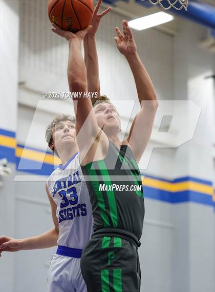 Thumbnail 1 in Paradise vs. Central Heights photogallery.