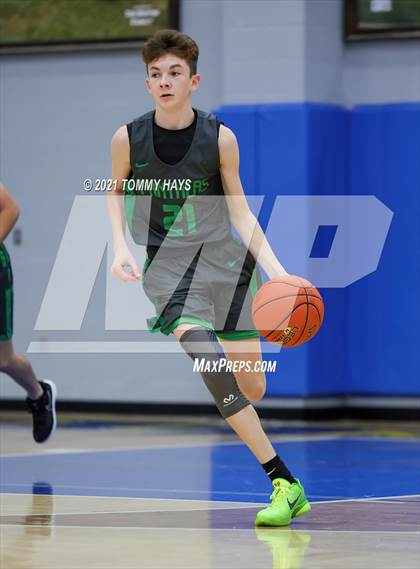 Thumbnail 3 in Paradise vs. Central Heights photogallery.