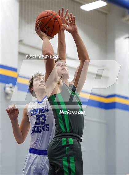 Thumbnail 1 in Paradise vs. Central Heights photogallery.