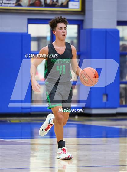 Thumbnail 1 in Paradise vs. Central Heights photogallery.