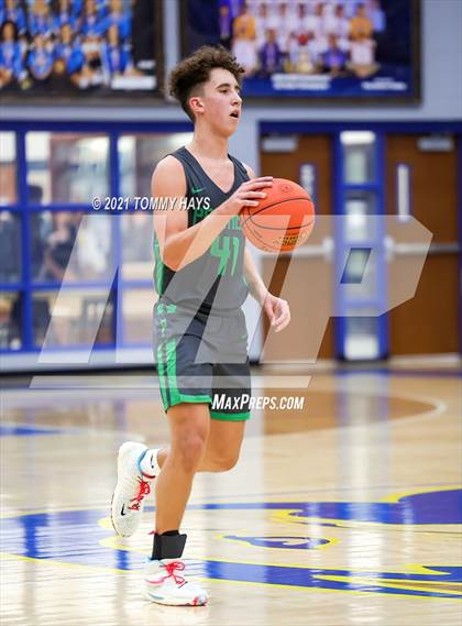 Thumbnail 1 in Paradise vs. Central Heights photogallery.