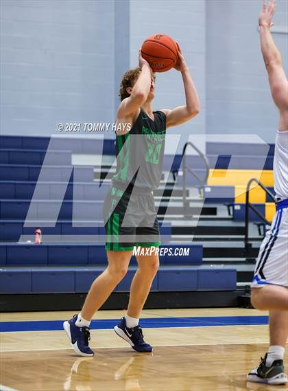 Thumbnail 3 in Paradise vs. Central Heights photogallery.