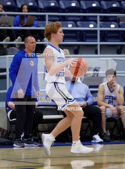 Thumbnail 2 in Paradise vs. Central Heights photogallery.