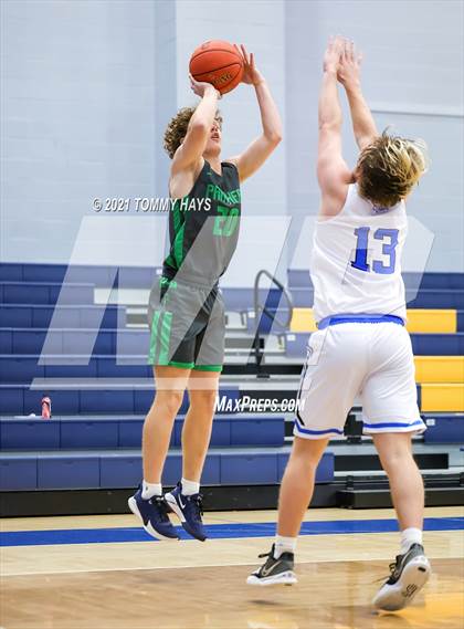 Thumbnail 3 in Paradise vs. Central Heights photogallery.