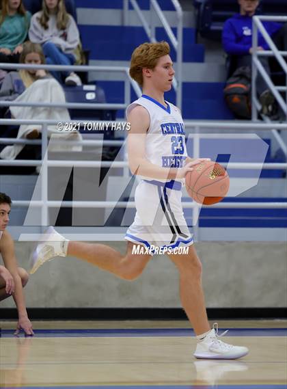 Thumbnail 1 in Paradise vs. Central Heights photogallery.