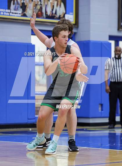 Thumbnail 2 in Paradise vs. Central Heights photogallery.