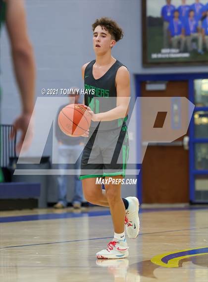 Thumbnail 3 in Paradise vs. Central Heights photogallery.