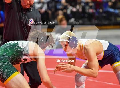 Thumbnail 1 in UIL State Championships - 6A 132lb Final photogallery.