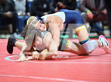 Thumbnail 3 in UIL State Championships - 6A 132lb Final photogallery.