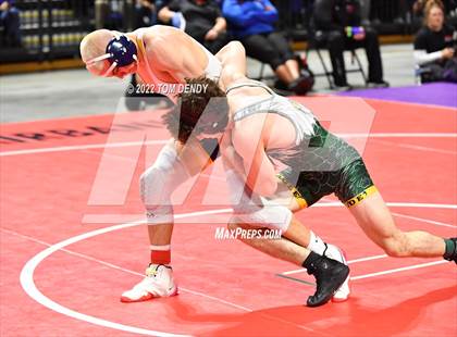 Thumbnail 1 in UIL State Championships - 6A 132lb Final photogallery.